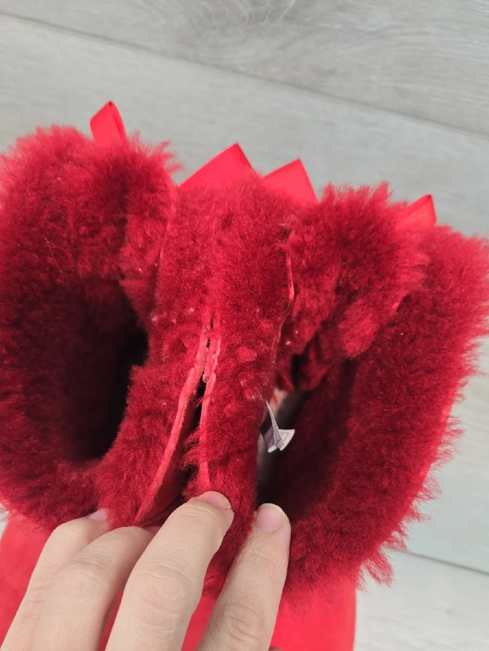 UGG Australia Big Girl Kids Red Suede Bow Back Shearling Boots Shoes Sz 2